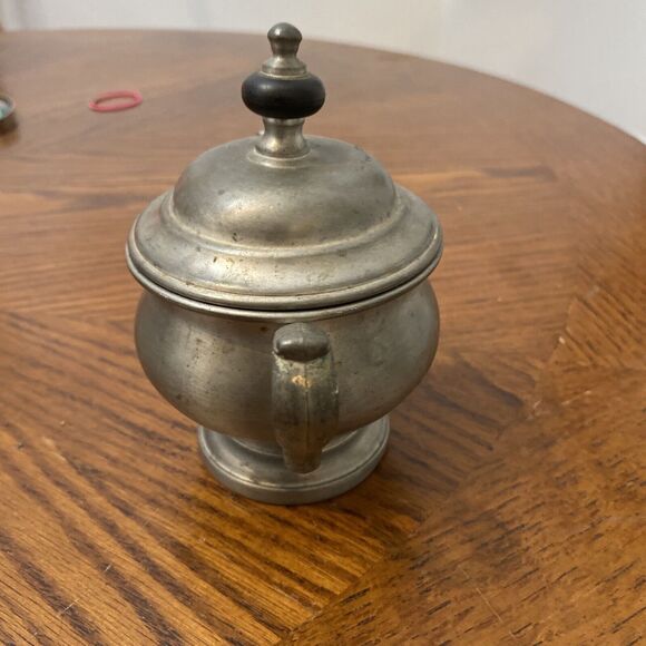 Vintage Oneida Heirloom Pewter Sugar Bowl Container With Lid made in USA - Picture 2 of 6
